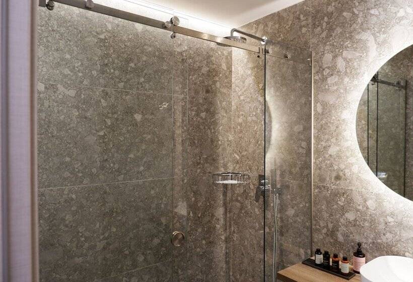 Kaiser Luxury Suites