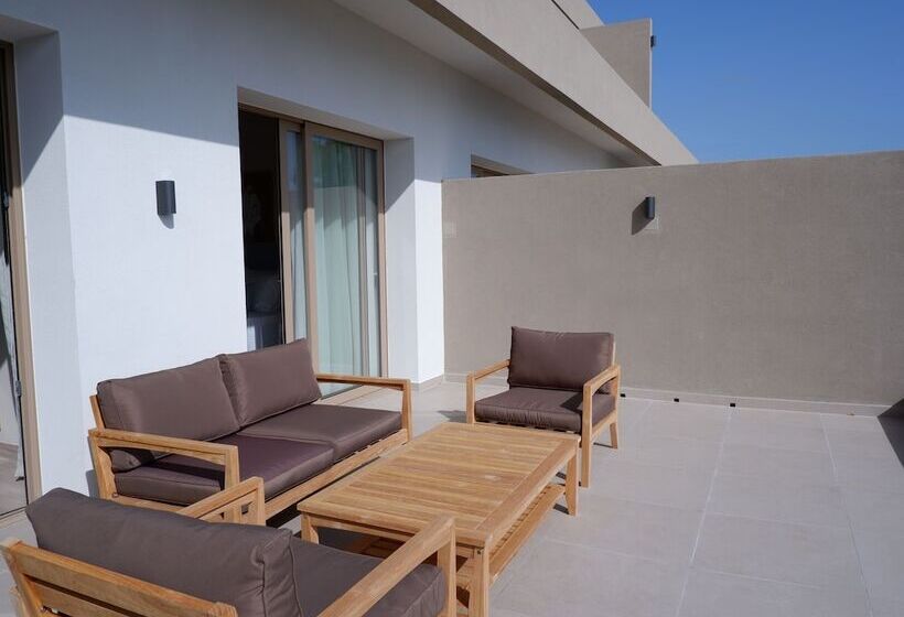 Kaiser Luxury Suites