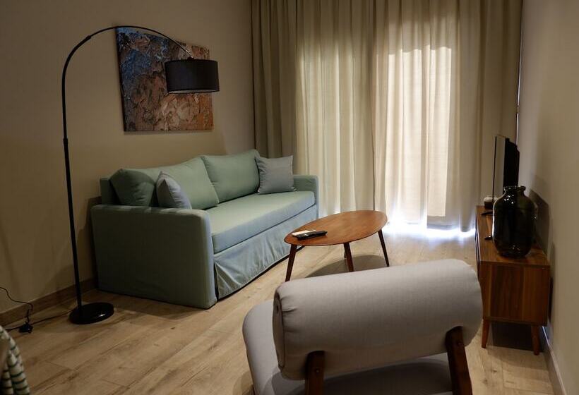 Kaiser Luxury Suites