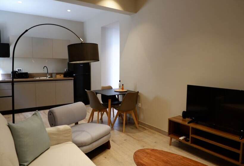 Kaiser Luxury Suites