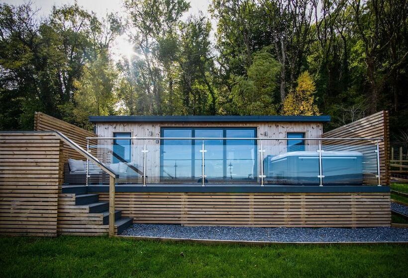 Langland Bay Lookout   Cabin   Landimore