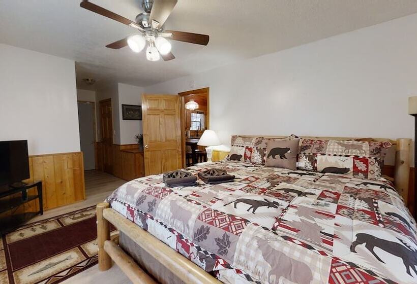 Little Mountain Hideaway