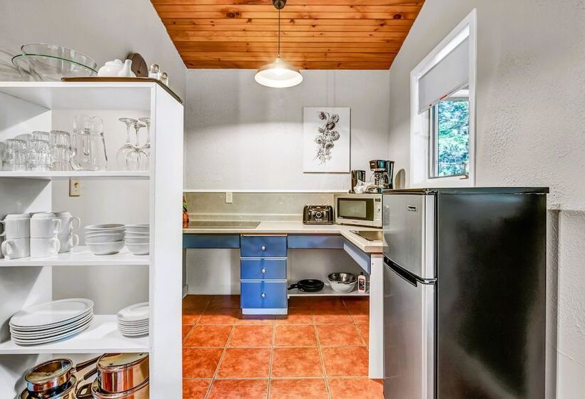 Mersey River Chalets A Nature Retreat