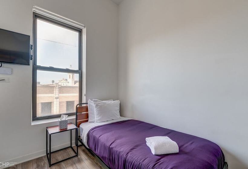 Modern Yet Cozy   Everything You Need And More For A Great Windy City Stay   747 Lofts Cabin 204 By