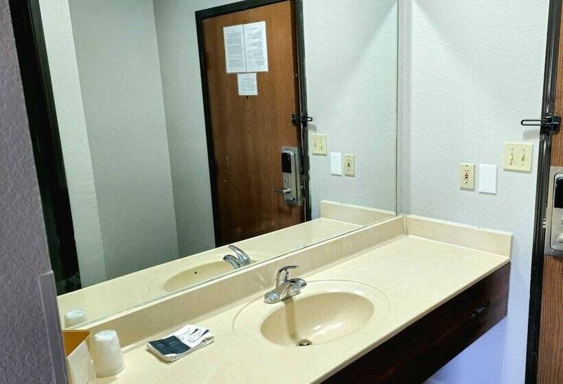 فندق على الطريق Budget Inn By OYO Barnesville Hwy 41