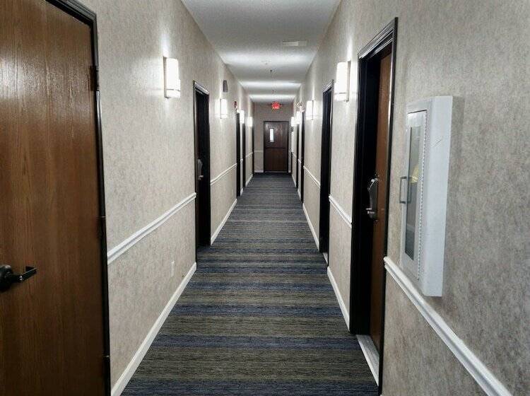 فندق على الطريق Budget Inn By OYO Barnesville Hwy 41