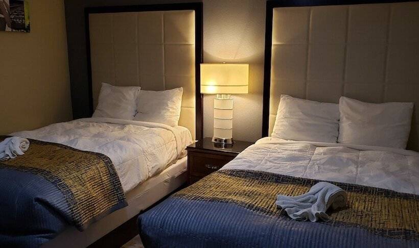 فندق على الطريق Regency Inn