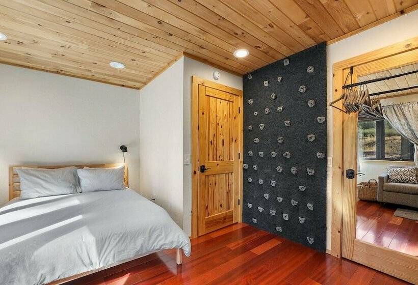 Mountain Pine Memories