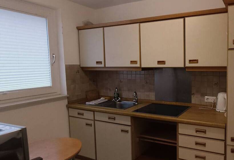 פנסיון Felsen Eck Apartments