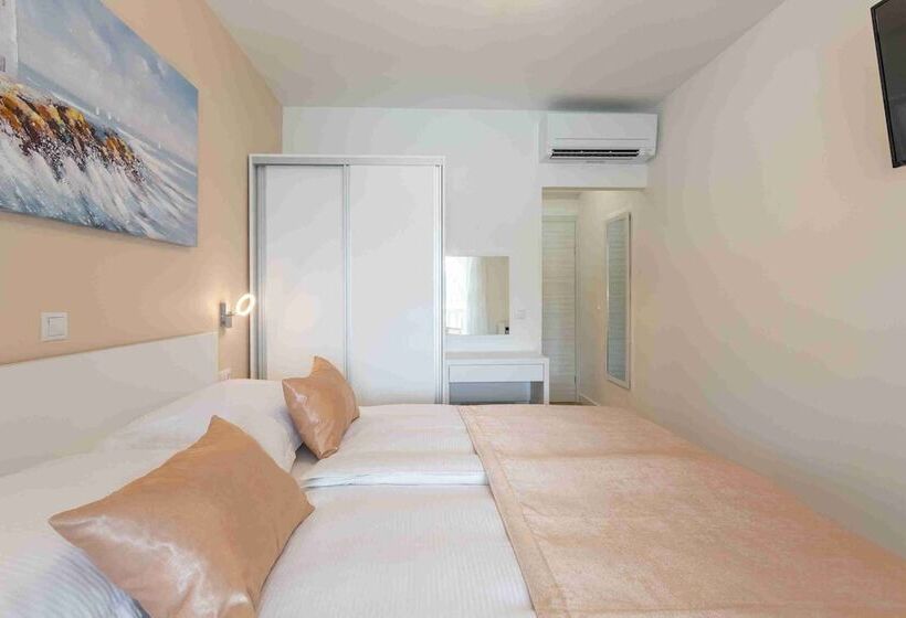 פנסיון Villa Stonehouse