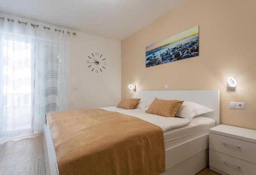 פנסיון Villa Stonehouse