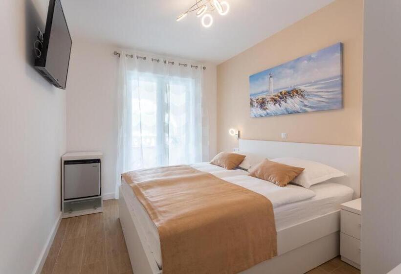 פנסיון Villa Stonehouse