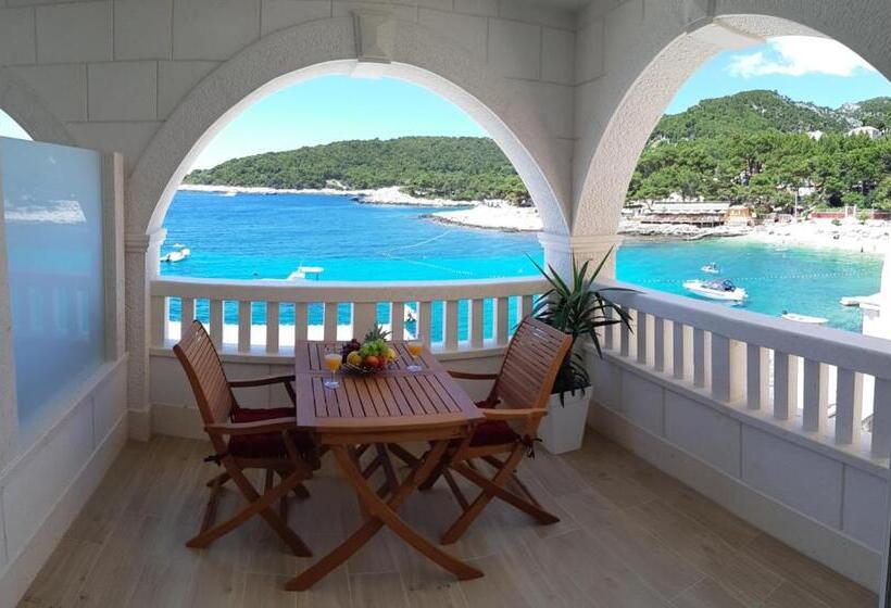 פנסיון Villa Stonehouse