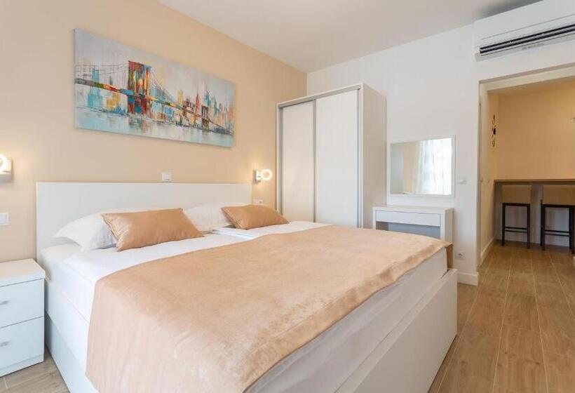 פנסיון Villa Stonehouse