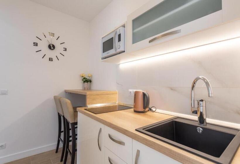 פנסיון Villa Stonehouse