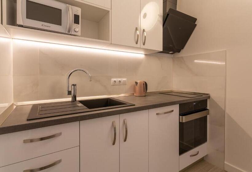 פנסיון Villa Stonehouse