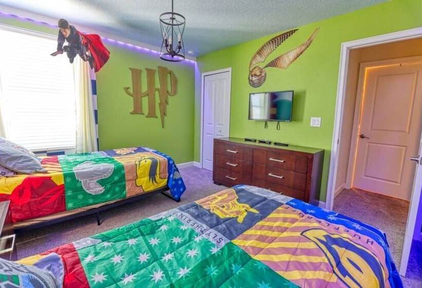 Perfect Vacay, Themed Rooms, Game Room & Theater