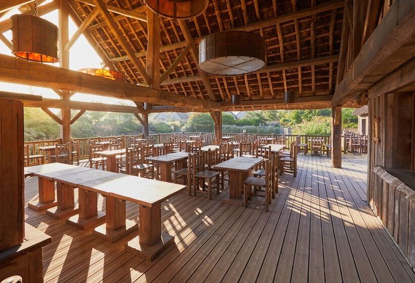 Puy Du Fou France   Hotel Les Iles De Clovis