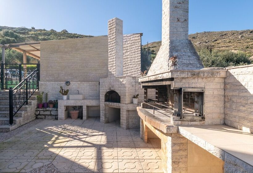 إقامة Aelia Home