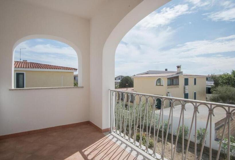 דירת נופש Isa Appartaments In Orosei With Air Conditioning