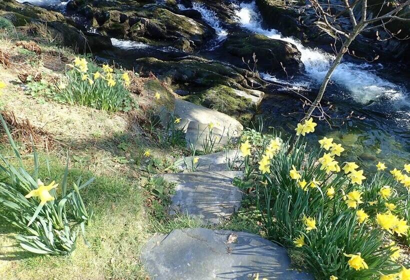 Резиденция Beautiful 15th Century Watermill Lovely Location