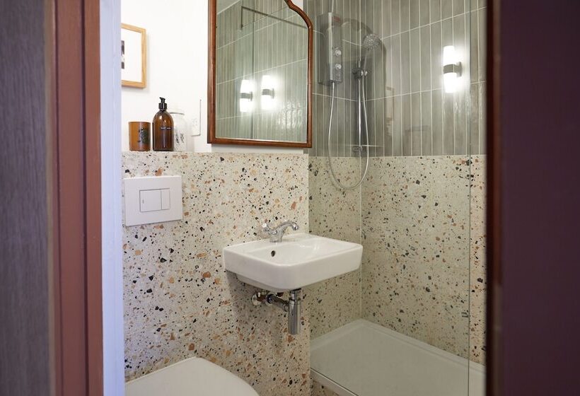 إقامة Beautiful 2 Bed Victorian Conversion In Pewsey