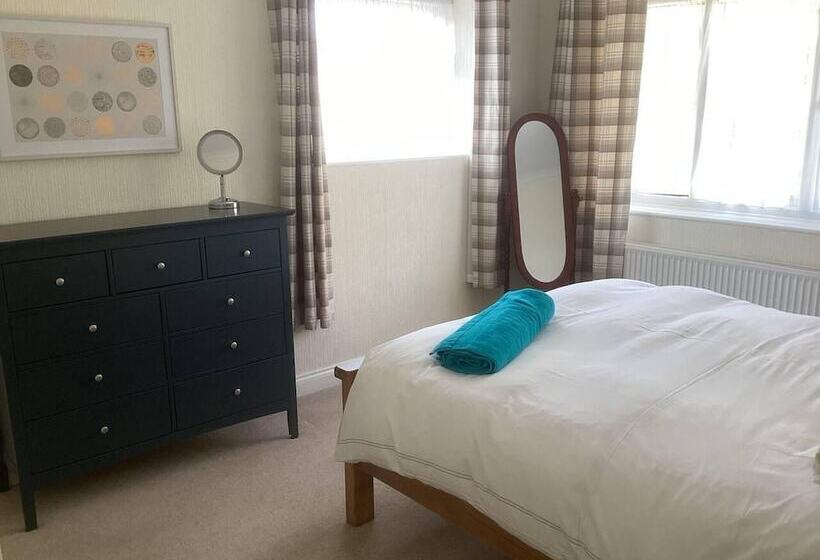 レジデンス Bungalow By The Beach, Sleeps 6, Snowdonia, Wales