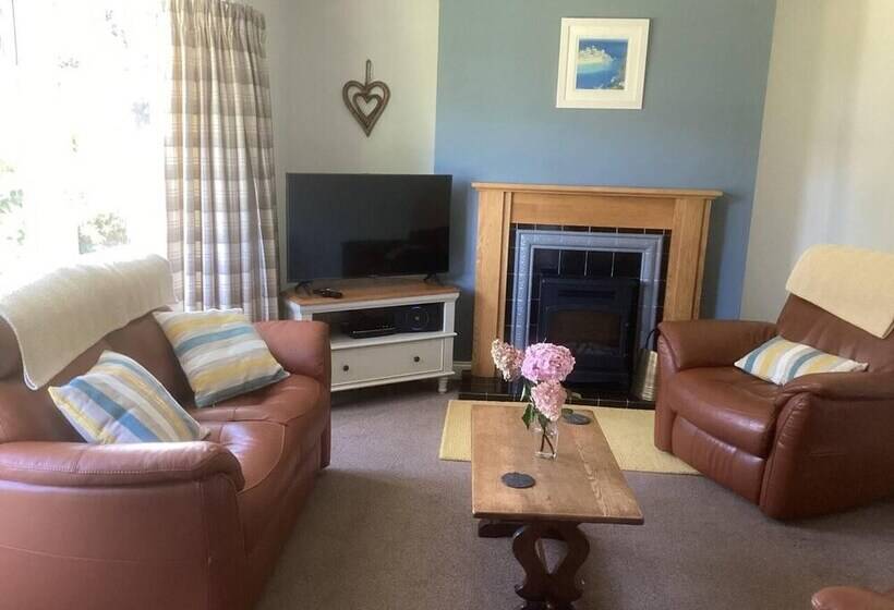 レジデンス Bungalow By The Beach, Sleeps 6, Snowdonia, Wales