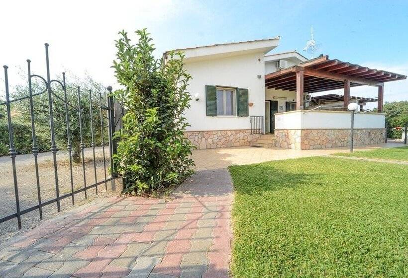 Резиденция Casa Vacanze Mare Nostrum Beach Front