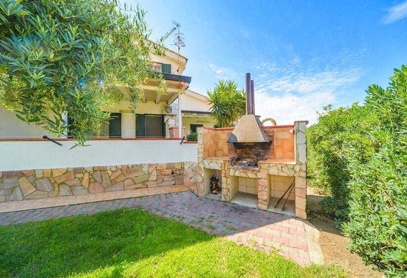 Резиденция Casa Vacanze Mare Nostrum Beach Front