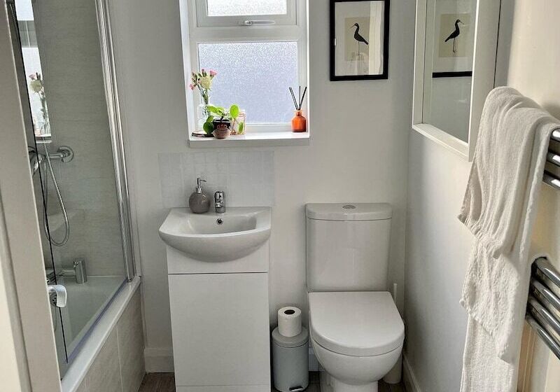 דירת נופש Cosy 2 Bed House Close To Belfast City Centre