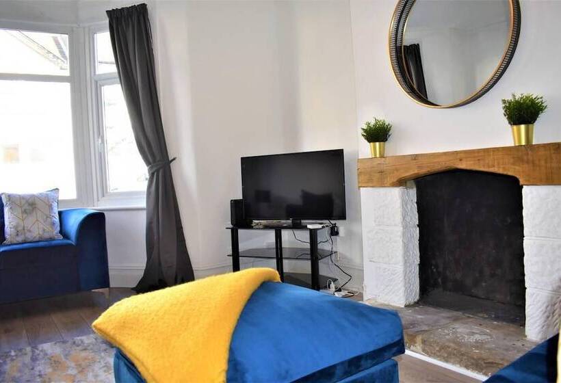 レジデンス Cosy, Modern House Nearby Seafront Southend