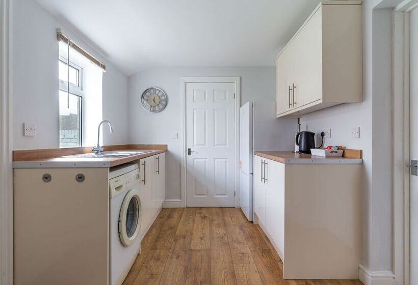 住所  Hawthorn House   2bedroom Ashington Northumberland