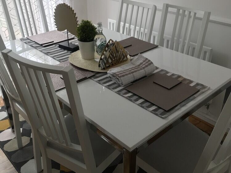 Резиденция Stunning 5 Bed House In Erith, Greater London