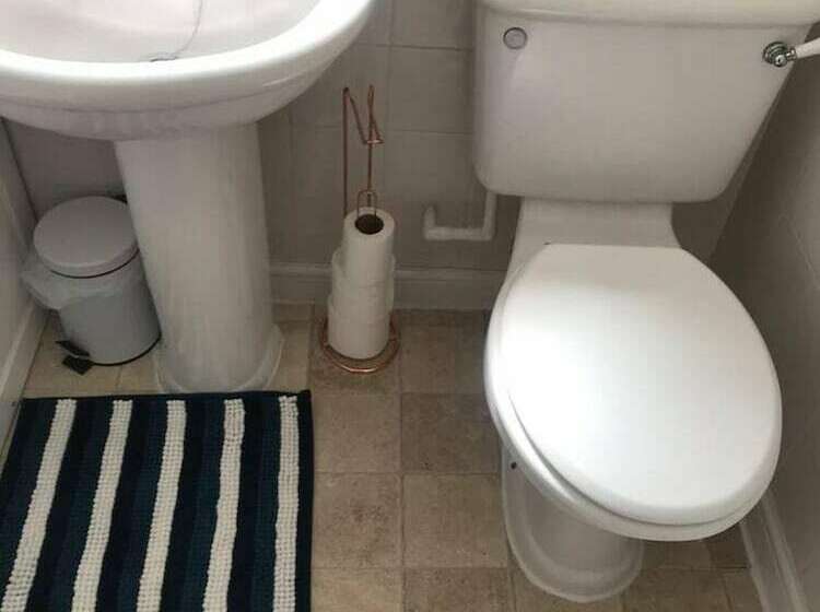 Резиденция Stunning 5 Bed House In Erith, Greater London