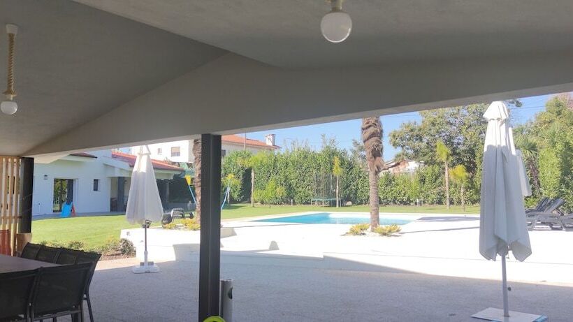 דירת נופש Stunning 6 Bed House In Brito, Guimaraes
