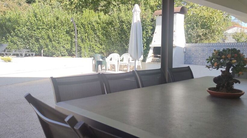 إقامة Stunning 6 Bed House In Brito, Guimaraes