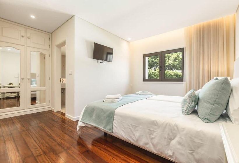 住所  Stunning 6 Bed House In Brito, Guimaraes