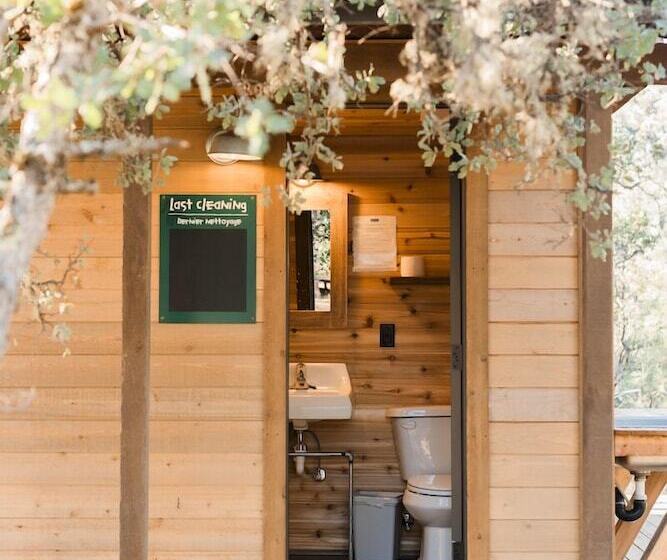 渡假胜地  Huttopia Wine Country