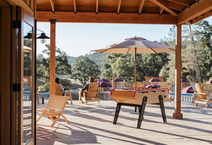 渡假胜地  Huttopia Wine Country