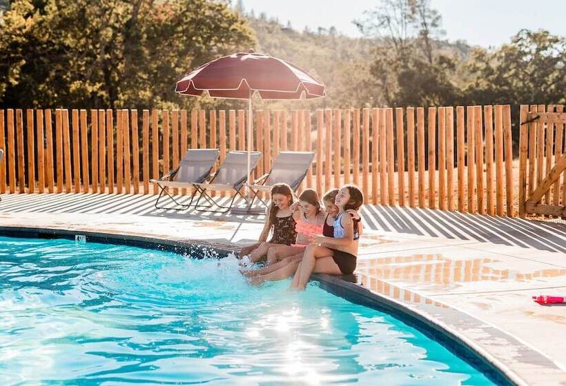 渡假胜地  Huttopia Wine Country