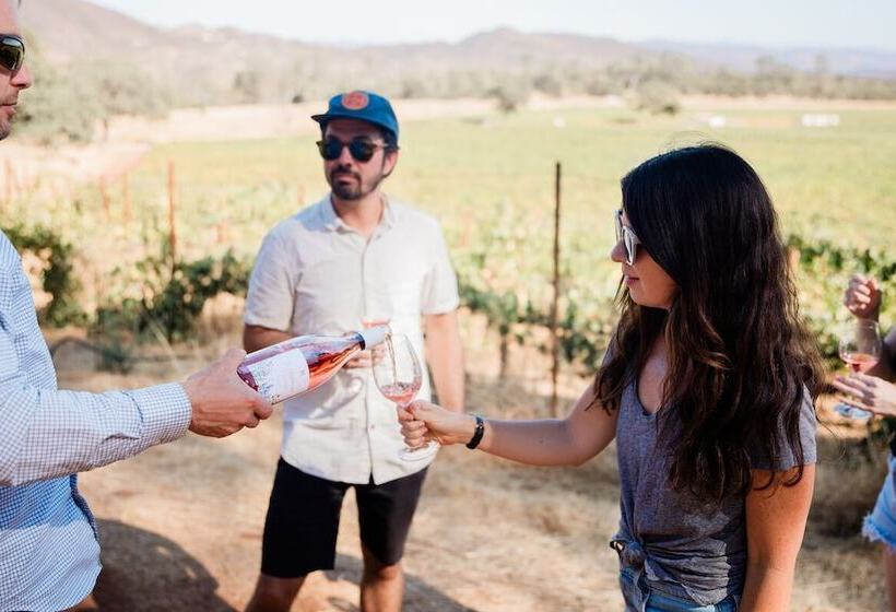 渡假胜地  Huttopia Wine Country