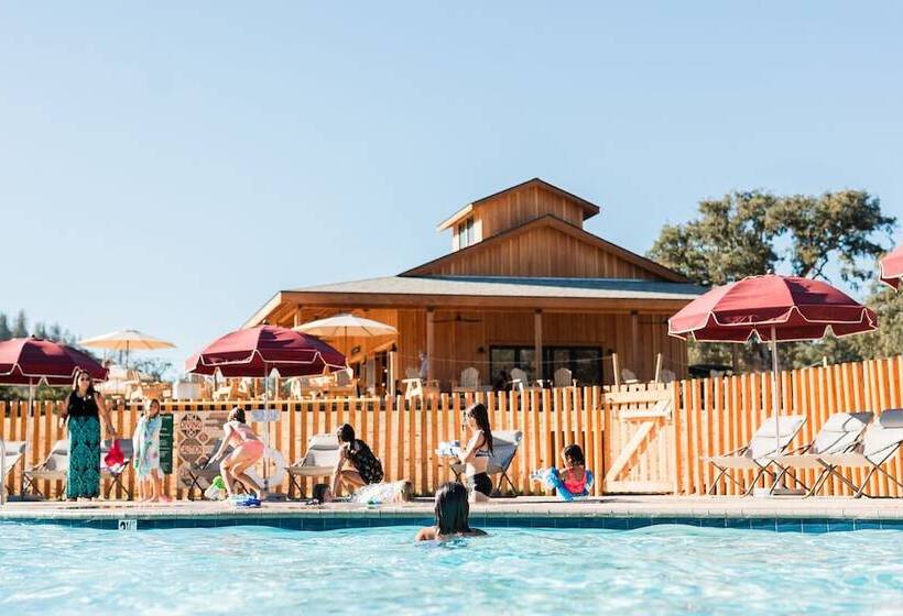 渡假胜地  Huttopia Wine Country