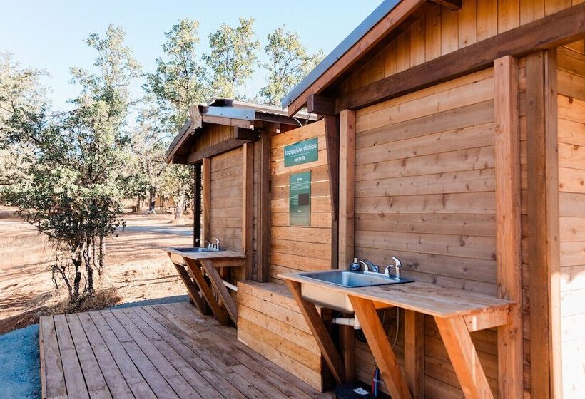 渡假胜地  Huttopia Wine Country