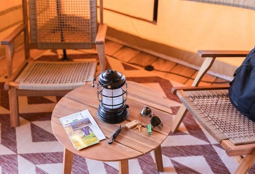 渡假胜地  Huttopia Wine Country