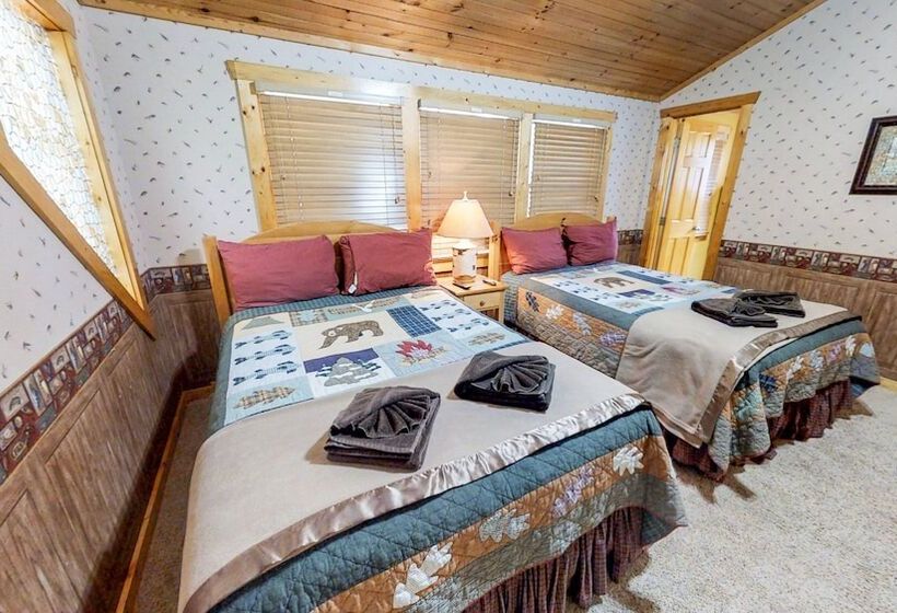 Smoky Mountain Lodge