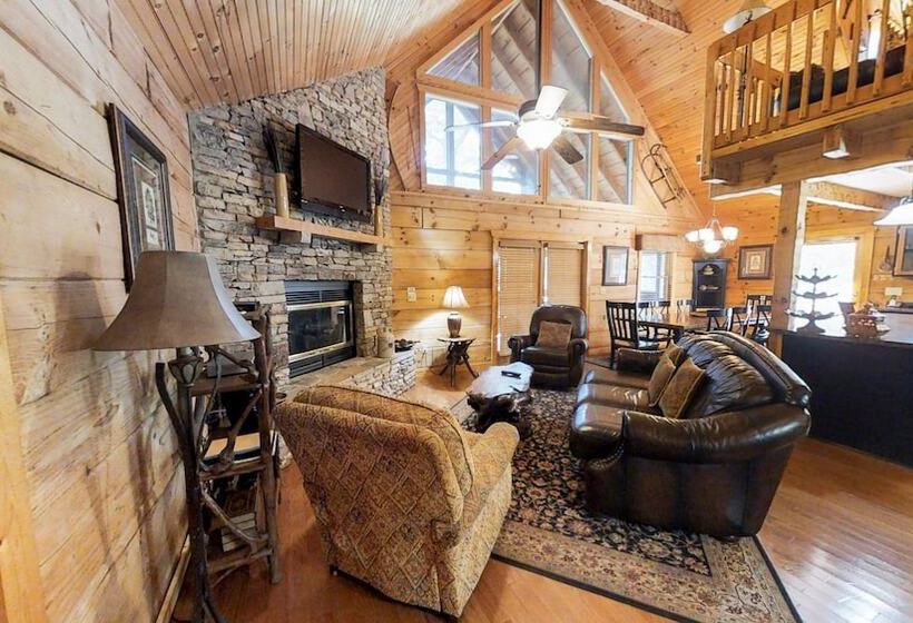 Smoky Mountain Lodge