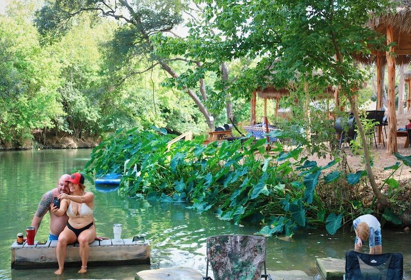 Son S Rio Cibolo   Glamping Cabin D