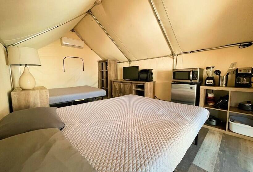 Son S Rio Cibolo   Glamping Cabin H