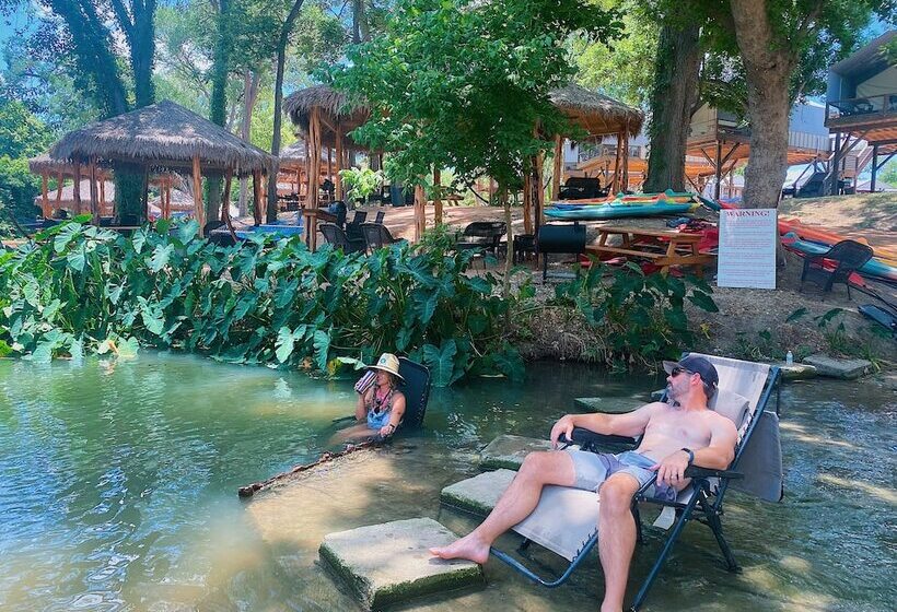 Son S Rio Cibolo Glamping Cabin A